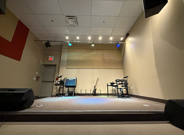 Experienced and Qualified Instructors